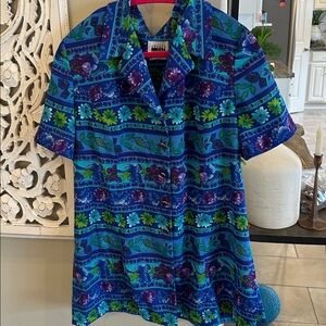 Leslie Fay Blue Floral men’s Button Down Shirt